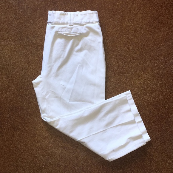 women’s white cropped pants! - Picture 3 of 5